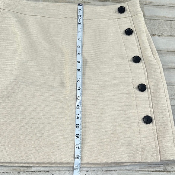 Ann Taylor Women’s Cream Textured Skirt with Button-Detailed Skirt - Picture 11 of 14